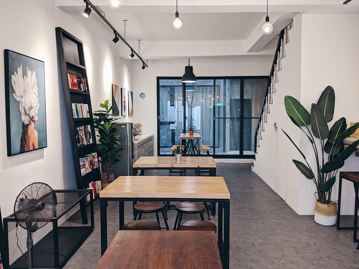 The Gatsby Apartment Tainan Buitenkant foto